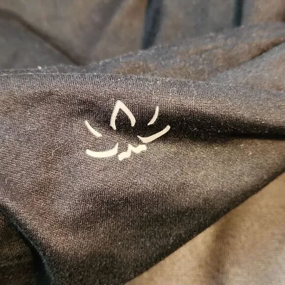 New Beyond Yoga Black Scarf Infinity Scarf With Pocket - Picture 5 of 10